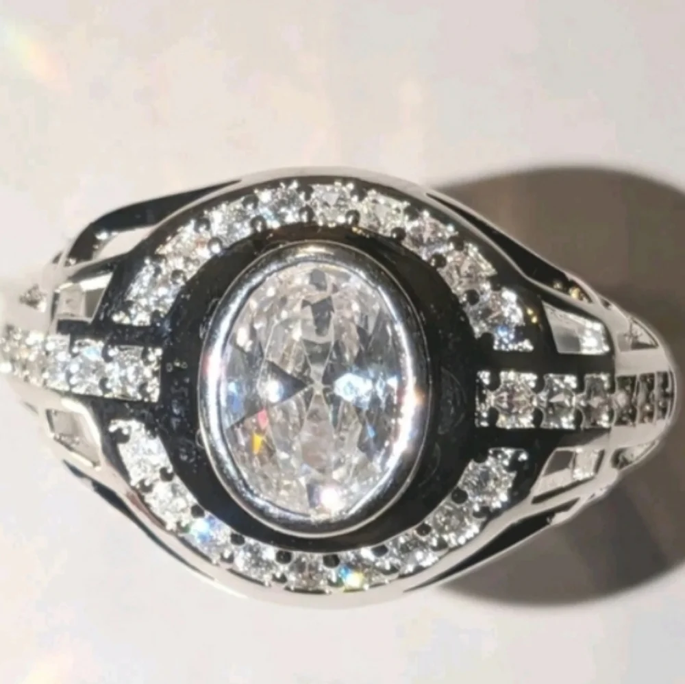 High Quality Sophistication Mens 925 Silver Ring Halo Centerpiece Sz9